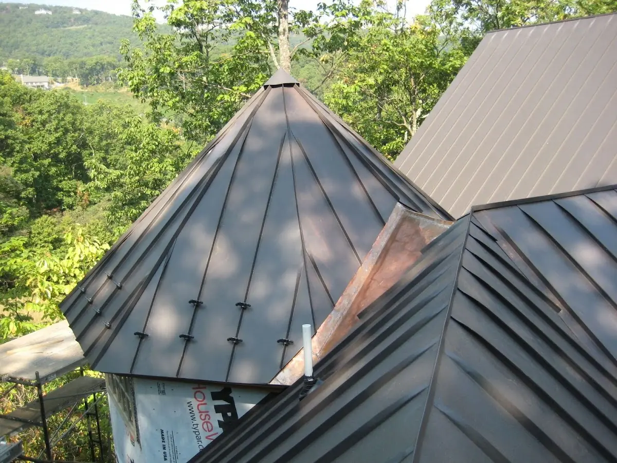 Professional Roof Tarp Installation by Craftsman Roofing in Fox Hollow Woods